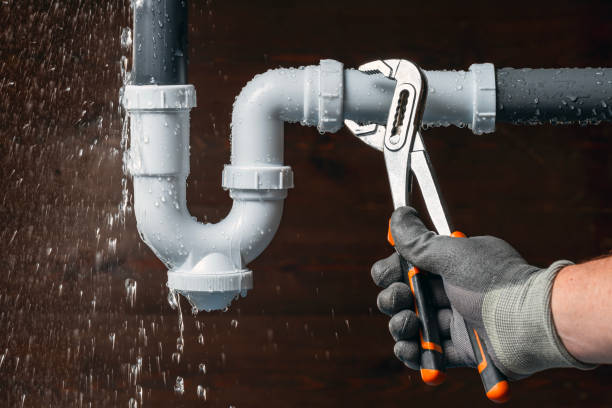 Professional Emergency Plumber technician working in Martin, PA